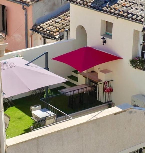 O 36 Rempart Sud B&B Aigues-Mortes Buitenkant foto