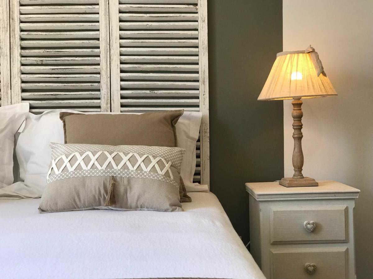 O 36 Rempart Sud B&B Aigues-Mortes Buitenkant foto