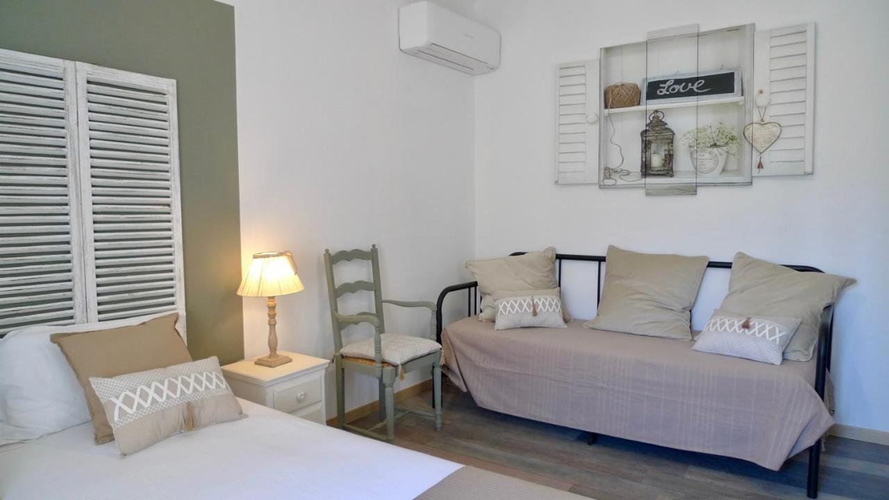 O 36 Rempart Sud B&B Aigues-Mortes Buitenkant foto