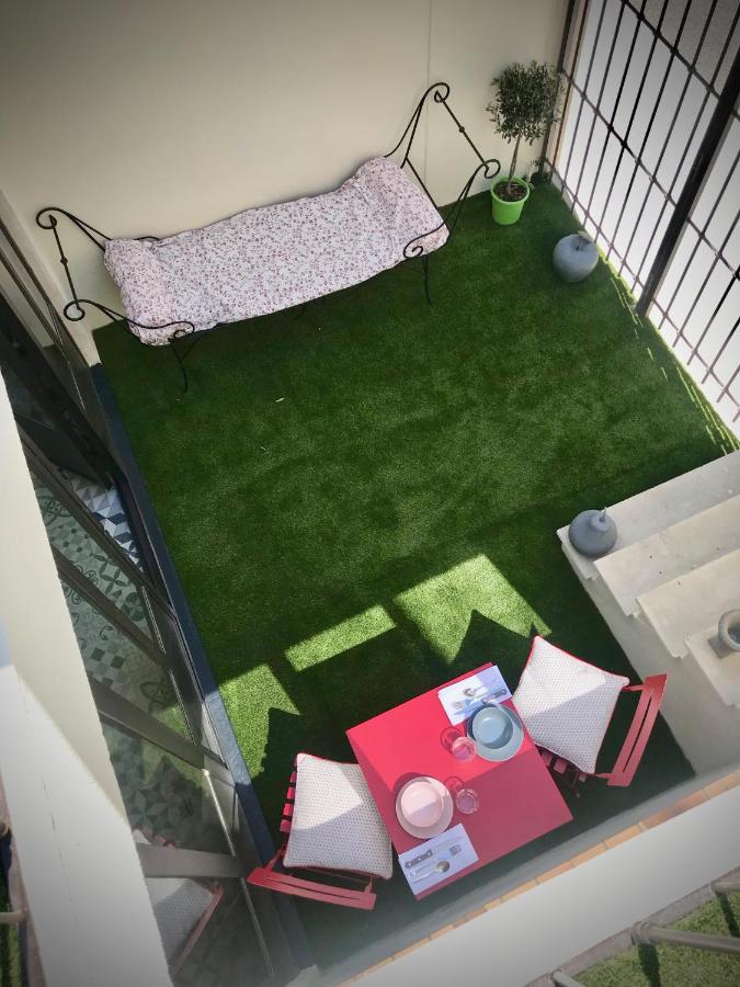 O 36 Rempart Sud B&B Aigues-Mortes Buitenkant foto