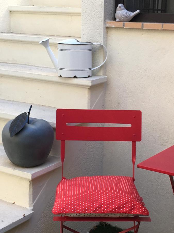 O 36 Rempart Sud B&B Aigues-Mortes Buitenkant foto