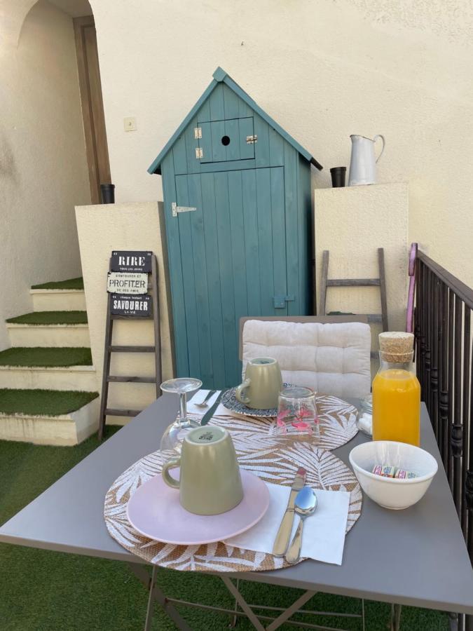 O 36 Rempart Sud B&B Aigues-Mortes Buitenkant foto